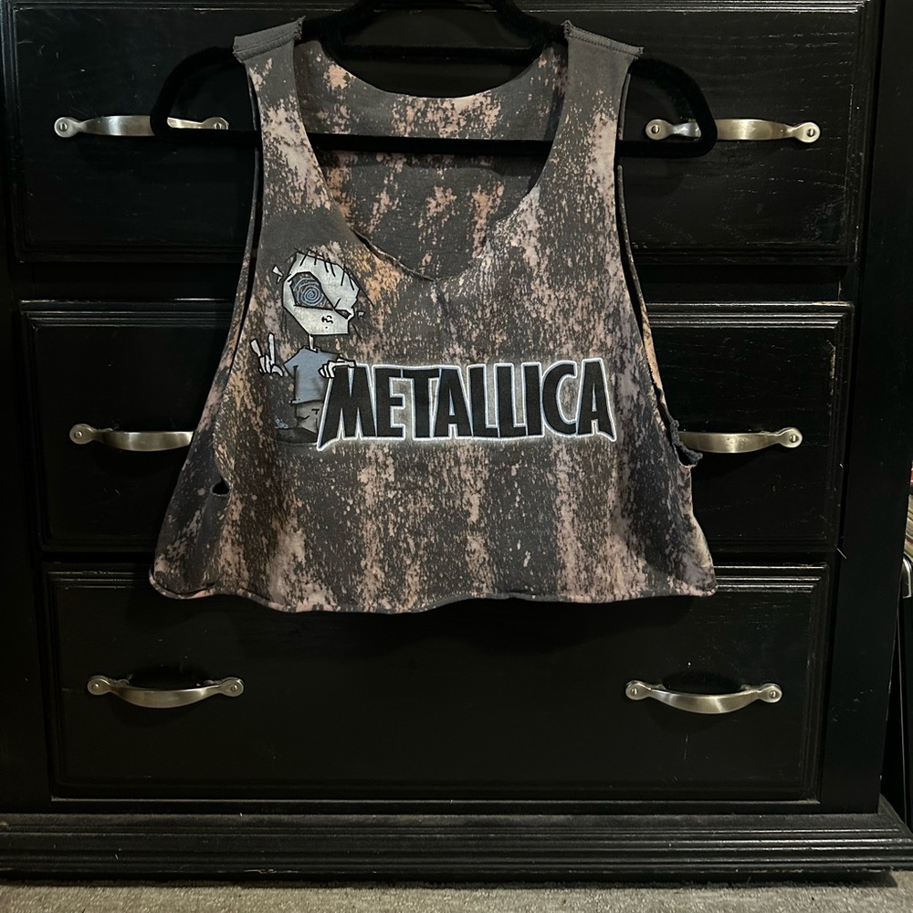 Distressed Metallica tank top